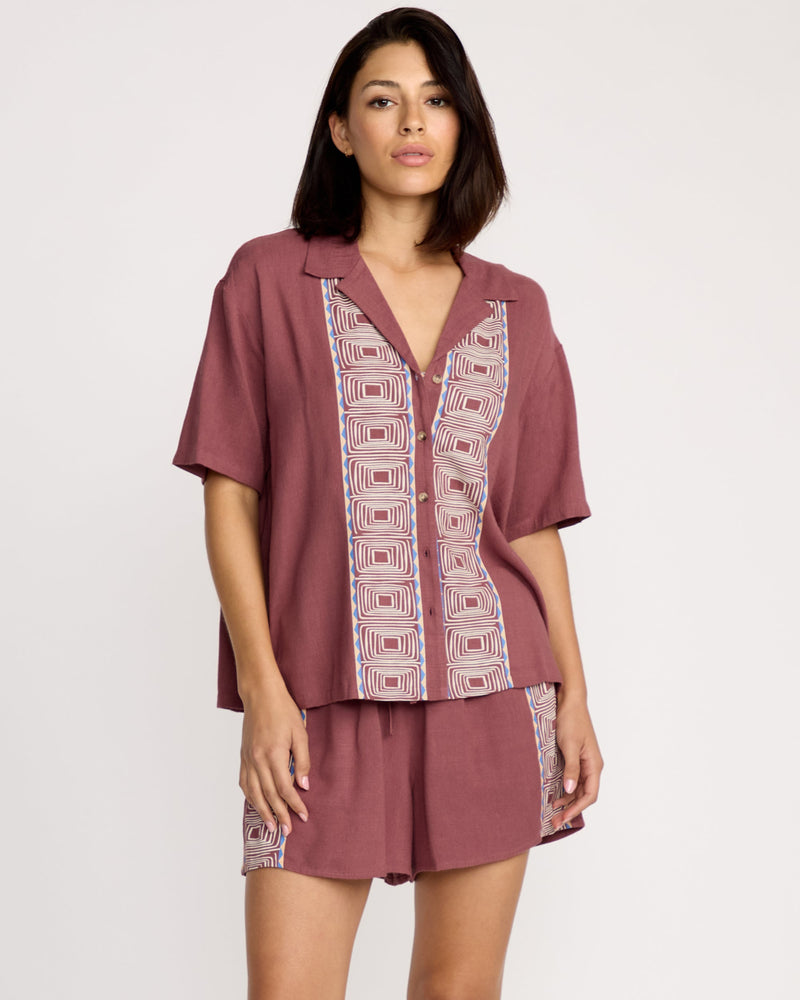 WOMEN'S FEATURED ARTIST EMMA RUSHTON SHORT SLEEVE SHIRT
