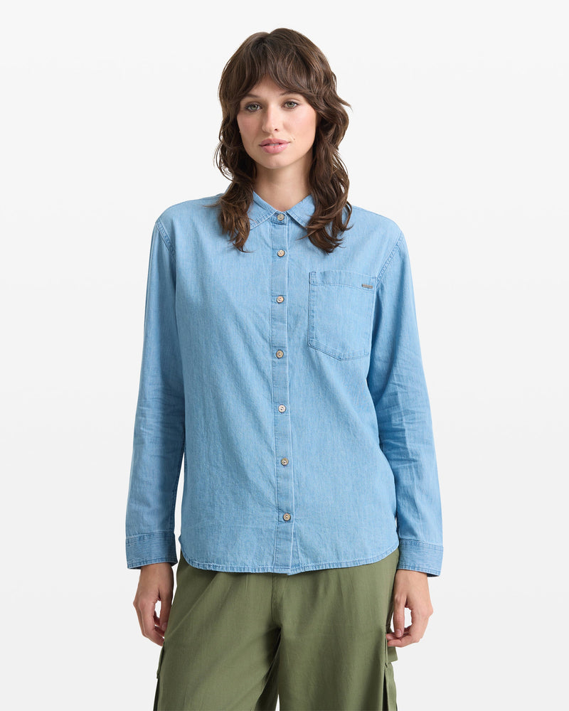 WOMEN'S LIVED IN BUTTON UP