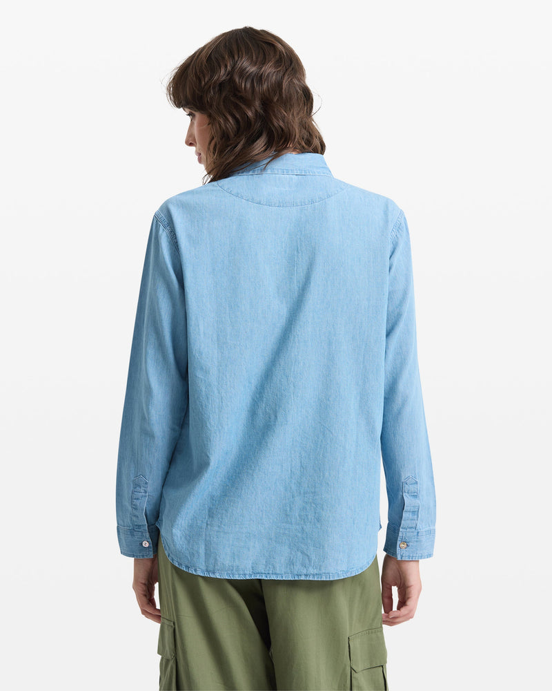 WOMEN'S LIVED IN BUTTON UP - Image 2